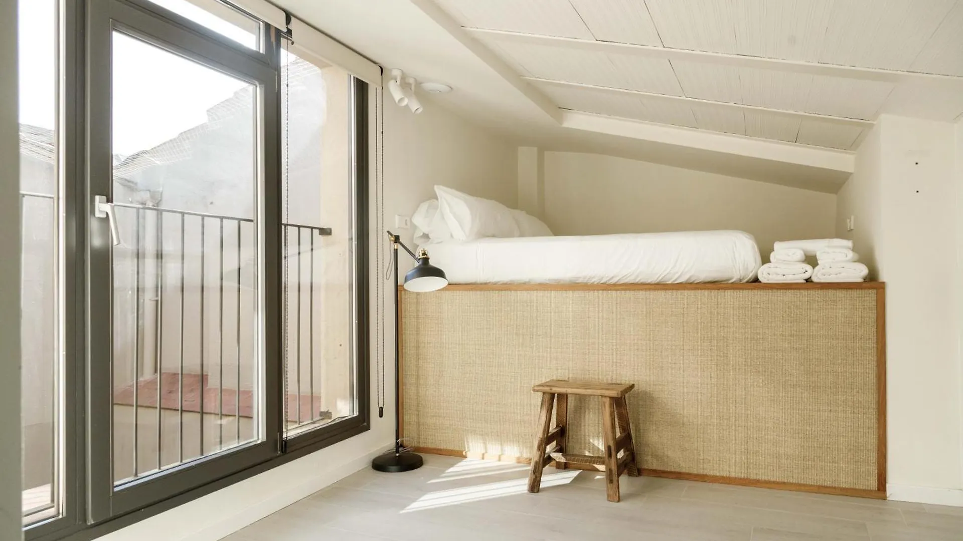 Hotel La Comuna By Bon Dia Residences Gerona