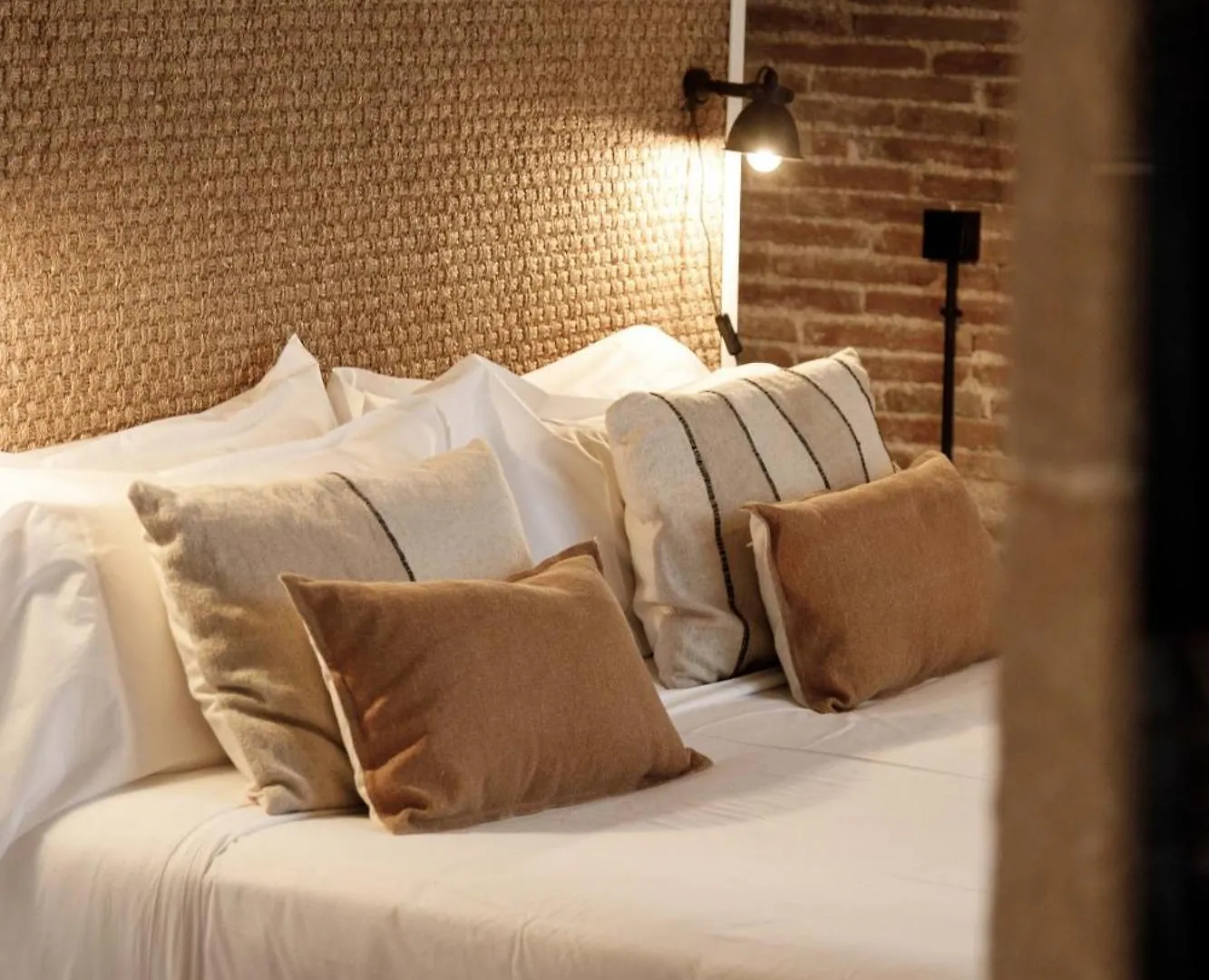 La Comuna By Bon Dia Residences Gerona Hotel
